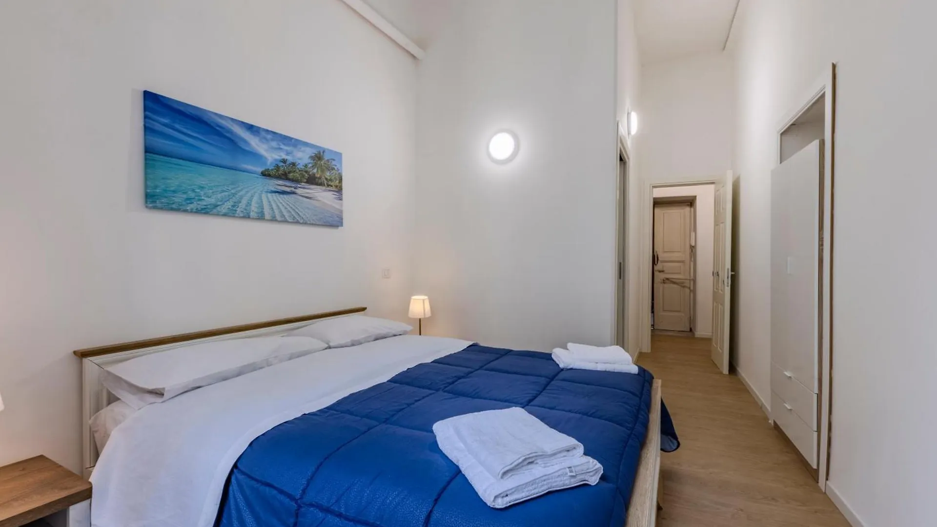 Nel Cuore Di Napoli 0*, Naples